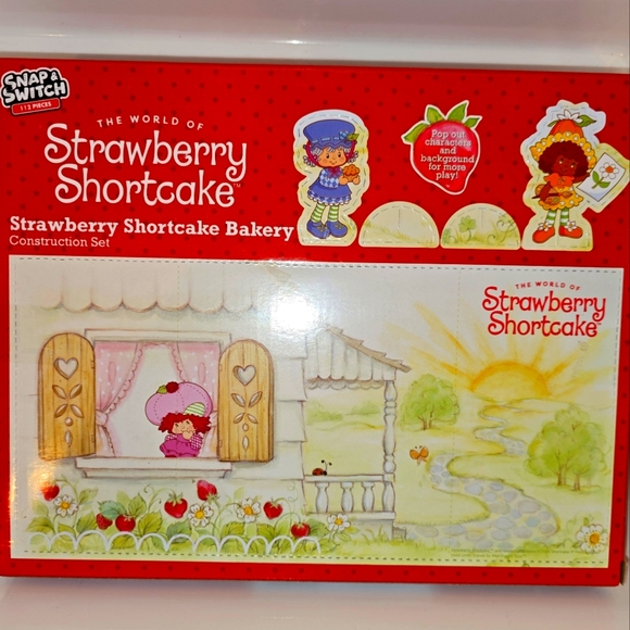 The World of Strawberry Shortcake 112 Piece Bakery Construction Set/ BNIB - Picture 6 of 13